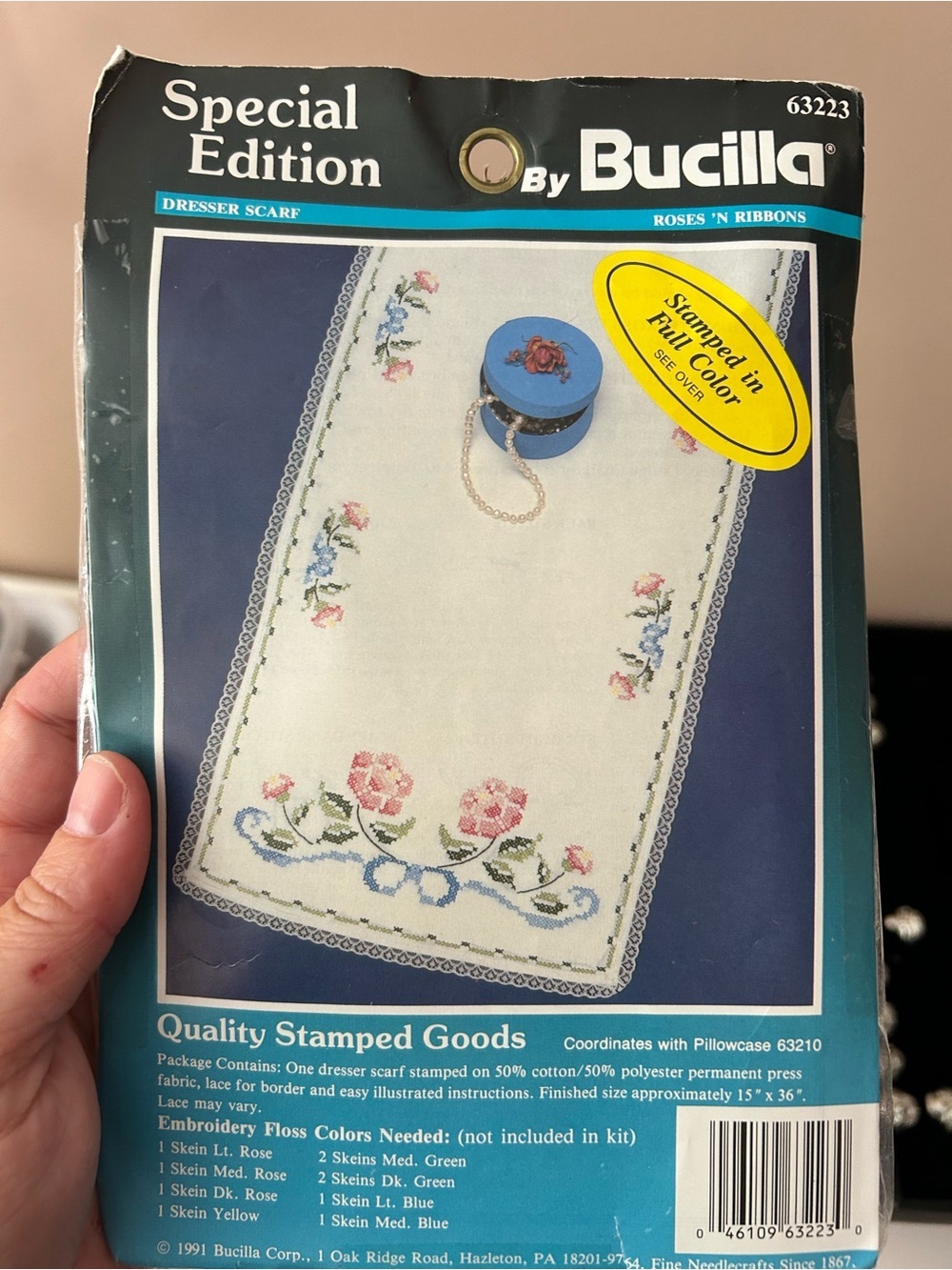 4/$100 Bucilla Cream Dresser table runner pattern